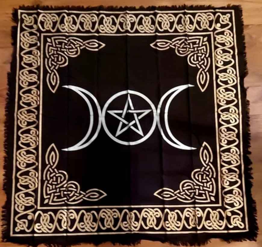 Triple Lune (36×36)