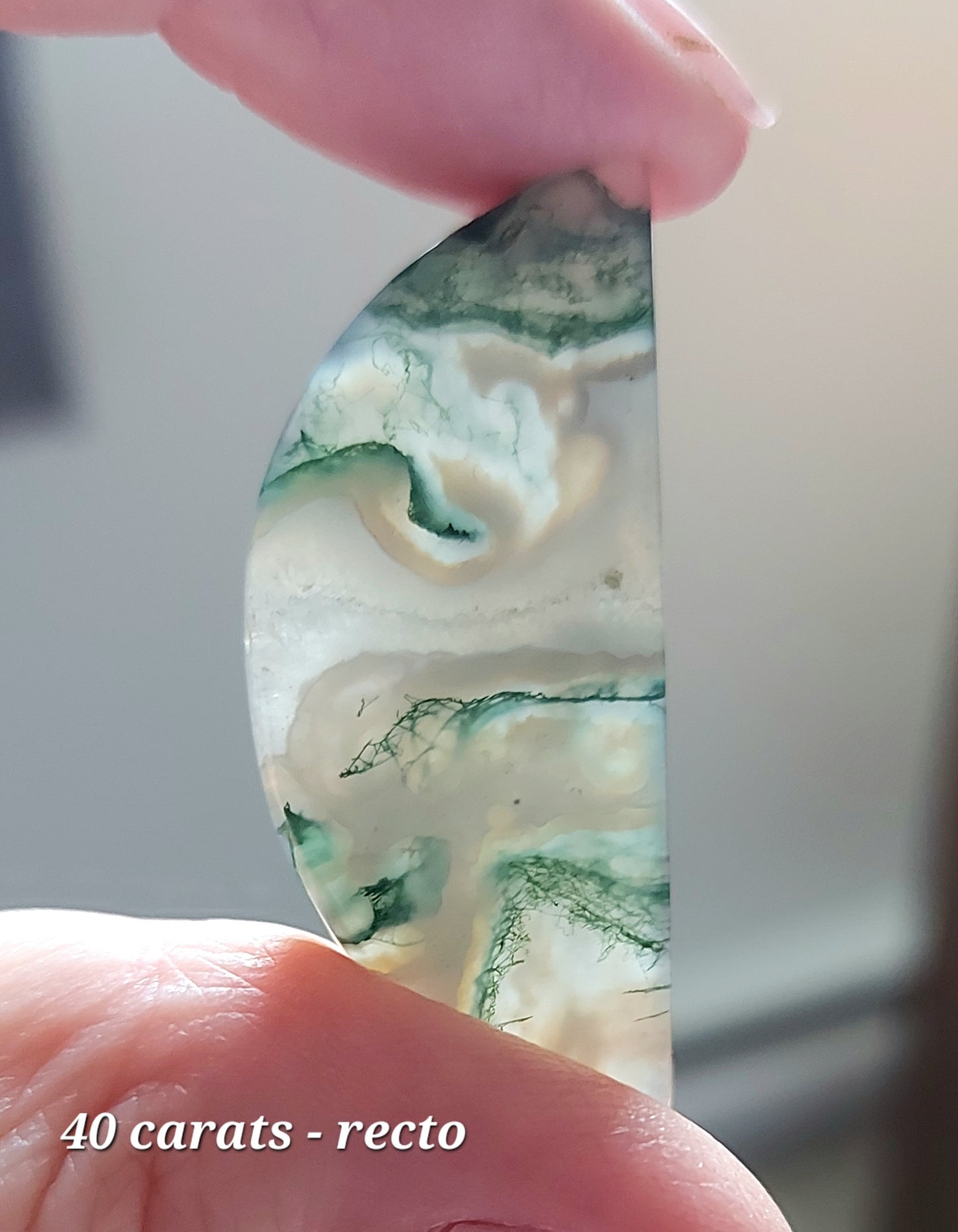 🌙 Croissant de Lune Sacré – Agate Mousse Verte d'Exception (Grade AAA)