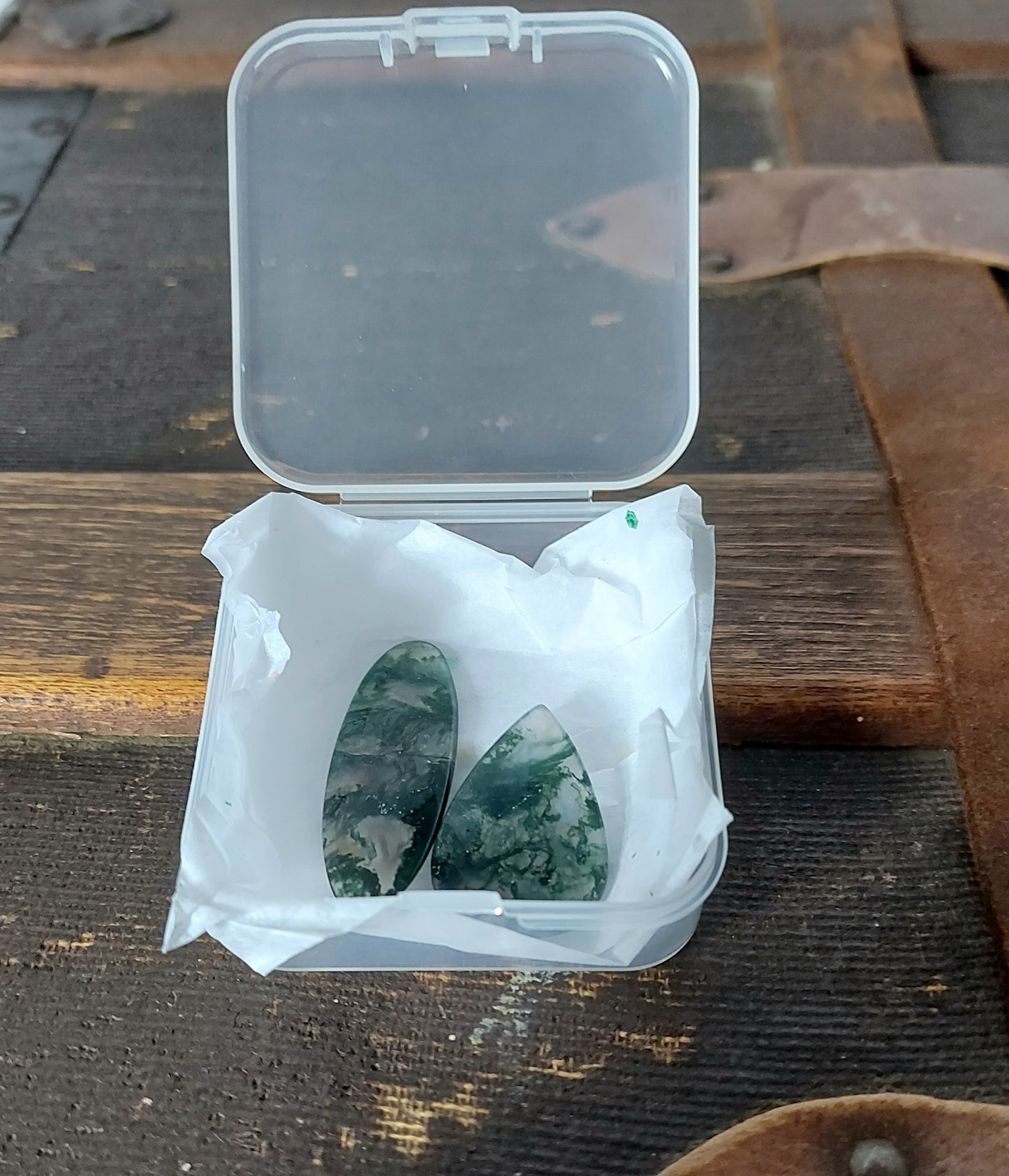 Duo des Cimes Embrumées – Agates Mousses Vertes (Grade AA)